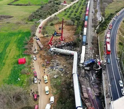 Τέμπη: Η έκρηξη δεν οφείλεται στη διάχυση των ελαίων σιλικόνης – Νέο πόρισμα