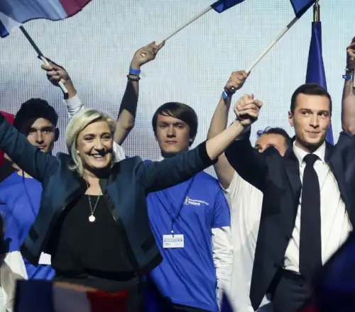 Ευρωεκλογές 2024: Προβάδισμα της Ακροδεξιάς στη Γαλλία – Τι δείχνουν οι δημοσκοπήσεις