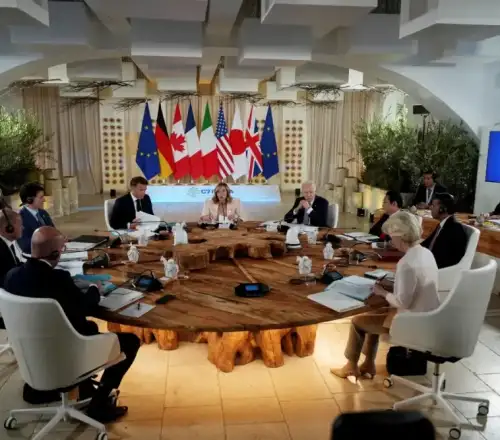 Με ξένα λεφτά η βοήθεια στην Ουκρανία: Δίνουν 50 δισ. οι G7 από τα παγωμένα ρωσικά κεφάλαια
