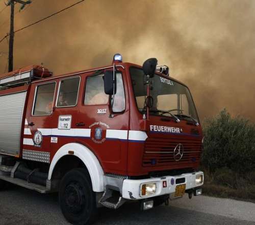 Φωτιά κοντά σε σπίτια στην Κω – Μεγάλη κινητοποίηση της Πυροσβεστικής, μήνυμα από το 112