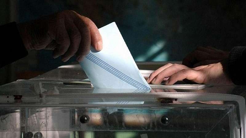 Συνελήφθη υποψήφιος ευρωβουλευτής στη Ροδόπη – Μοίραζε σταυρωμένα ψηφοδέλτια