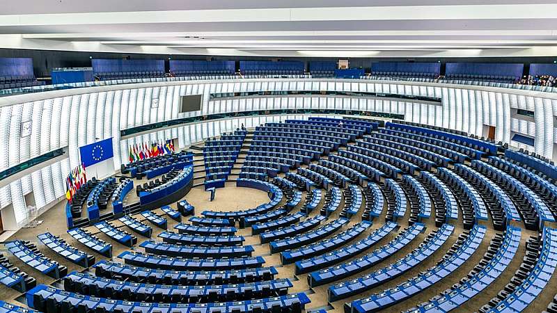 Ευρωεκλογές 2024 – ΕΕ: Πυρετώδεις διαβουλεύσεις στις πολιτικές ομάδες – Στις 21:15 το exit poll του ευρωκοινοβουλίου
