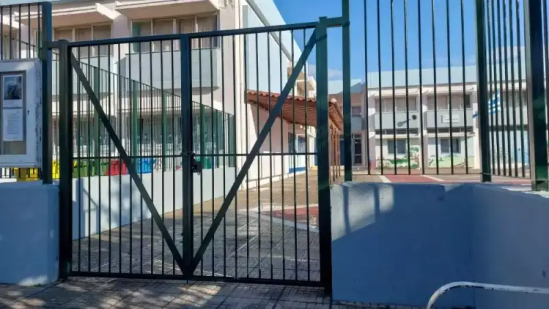Κλειστά σχολεία στον δήμο Αθηναίων λόγω καύσωνα: Ανοιχτά παραμένουν Γυμνάσια και Λύκεια
