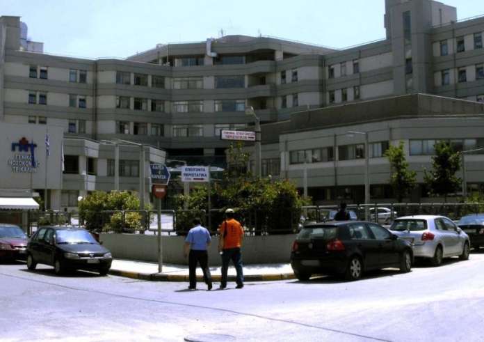 Τραγωδία στα Τρίκαλα με νεκρό 45χρονο αστυνομικό - Κατέρρευσε στην είσοδο του νοσοκομείου