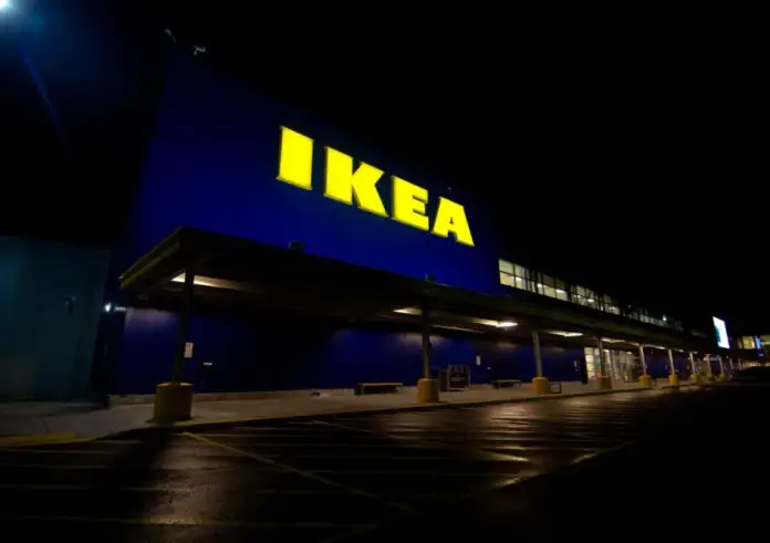 Αλλάζουν όλα στην IKEA: «Συγκατοίκηση» έκπληξη με πασίγνωστο brand στο αεροδρόμιο
