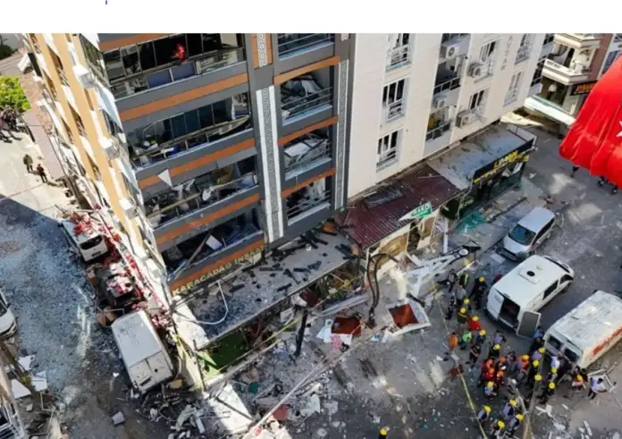 Τουρκία: Η στιγμή της έκρηξης αερίου σε εστιατόριο στην επαρχία της Σμύρνης – Τέσσερις νεκροί και πολλοί τραυματίες