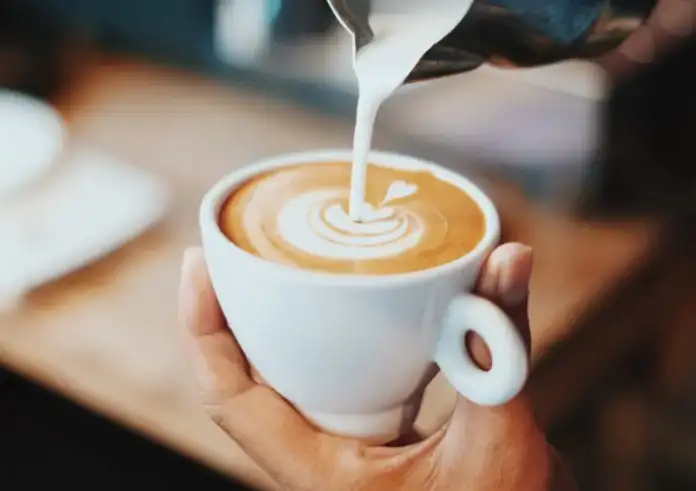 ΦΠΑ στον καφέ: Αύξηση 11% από 1 Ιουλίου 2024