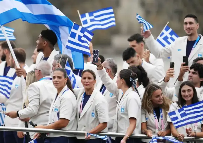 Τελετή έναρξης Ολυμπιακών Αγώνων: Η στιγμή της εισόδου των Αντετοκούνμπο – Ντρισμπιώτη και της ελληνικής αποστολής στον Σικουάνα