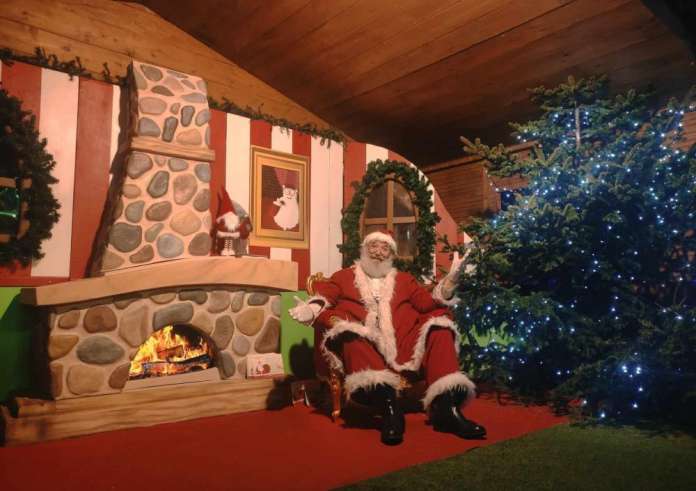 Επάγγελμα Άγιος Βασίλης: Το μεροκάματο της χαράς με τους πιο απαιτητικούς κριτές – «Την θλίψη την αφήνουμε σπίτι»