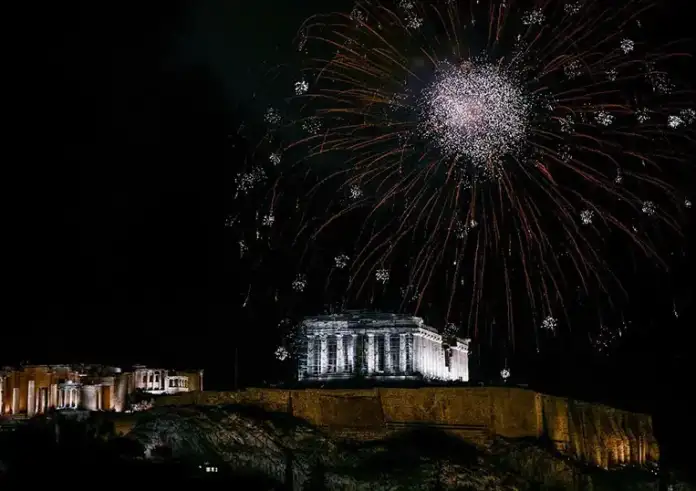 Πρωτοχρονιά εκτός σπιτιού: Που να αλλάξετε τον χρόνο στην Αθήνα