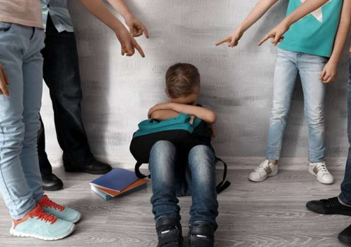 Bullying: Ποιοι είναι οι λόγοι που οδηγούν τα παιδιά να γίνουν «νταήδες» του σχολείου;