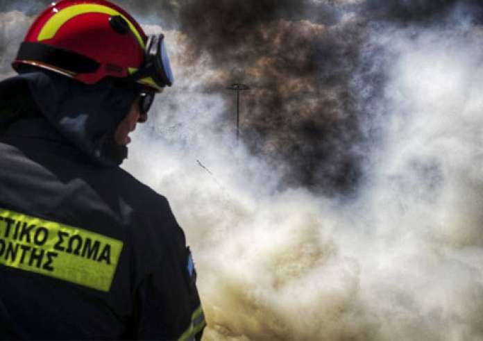 Εύβοια: Υπό μερικό έλεγχο η φωτιά στην Κάρυστο