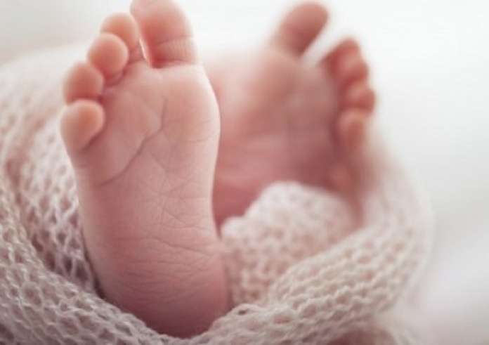 Απίστευτο: Γέννησε δύο φορές δίδυμα μέσα στο 2019