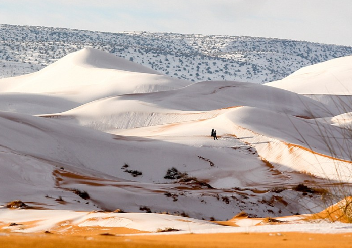 Ο Ιανουάριος έφερε χιόνι στην έρημο Σαχάρα