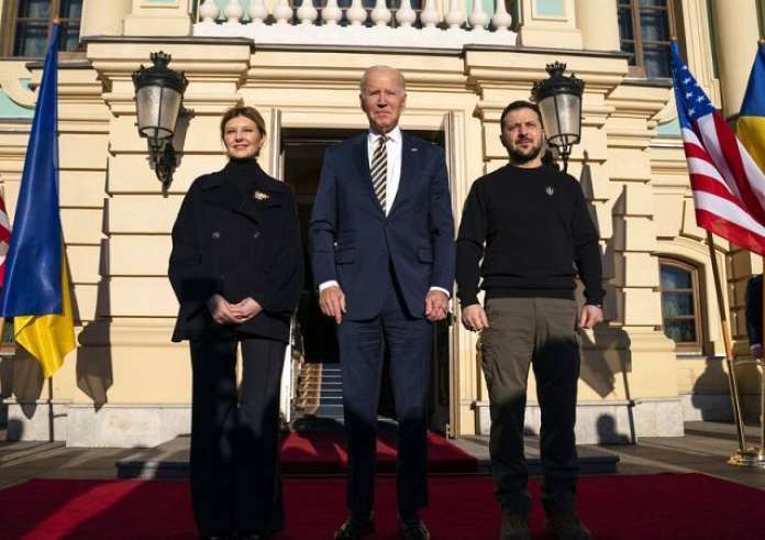 Αναχώρησε από το Κίεβο ο Μπάιντεν. Ζελένσκι:  Αν η Κίνα συμμαχήσει με τη Ρωσία, θα γίνει παγκόσμιος πόλεμος