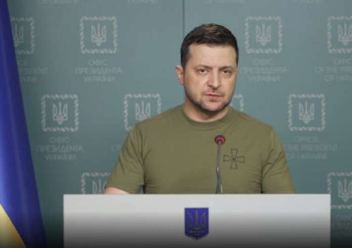 Ζελένσκι: Ζήτησε διεθνή βοήθεια για την ανοικοδόμηση της Ουκρανίας