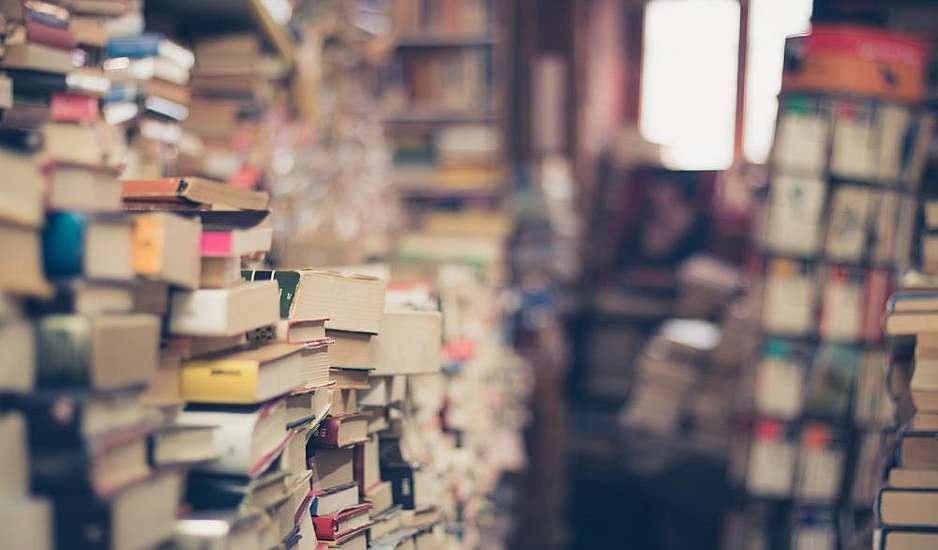 Κλοπή στο βιβλιοπωλείο των αστέγων στην Αθήνα – Στα 8.000 βιβλία η λεία