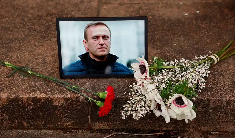 Αλεξέι Ναβάλνι: Πέθανε από σύνδρομο αιφνίδιου θανάτου είπαν στη μητέρα του – Κρύβουν τη σορό του για να καλύψουν τα ίχνη τους