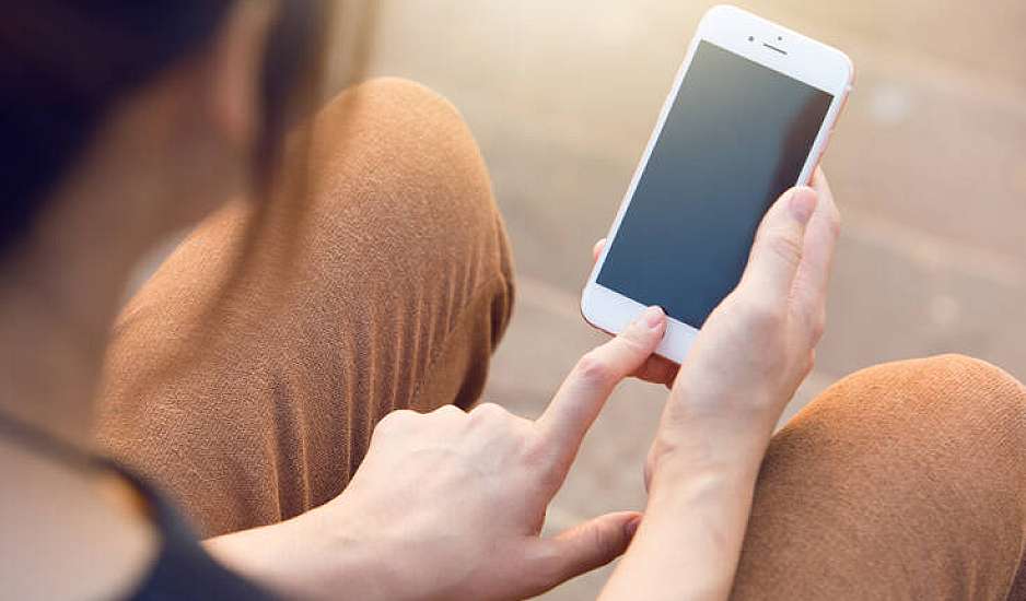 Smartphone: Έτσι θα προστατέψεις τον φορτιστή του κινητού σου