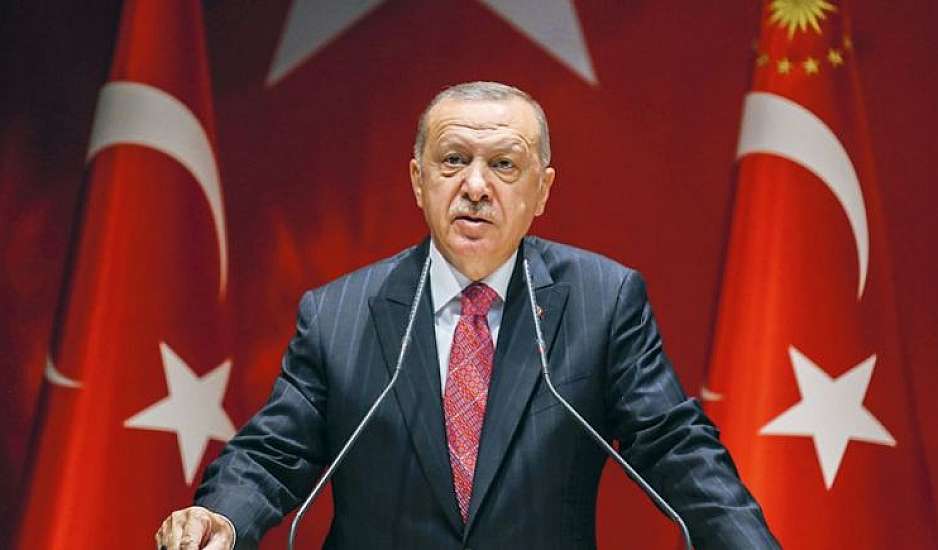 Τουρκικά ΜΜΕ και Νταβούτογλου καρφώνουν τον Ερντογάν για το, θα έρθουμε ξαφνικά ένα βράδυ