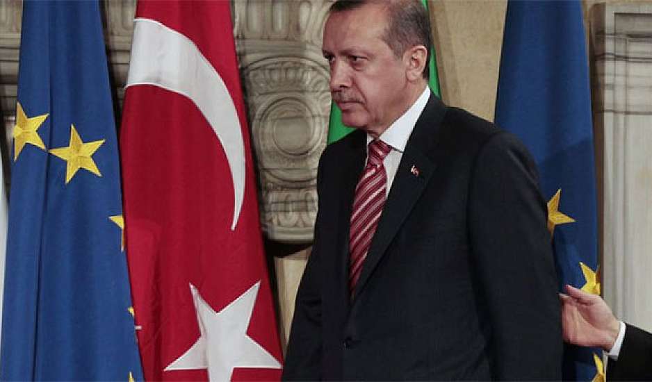 Σάλος στην Τουρκία: Σκάνδαλο με πρωταγωνιστή τον γαμπρό του Ερντογάν