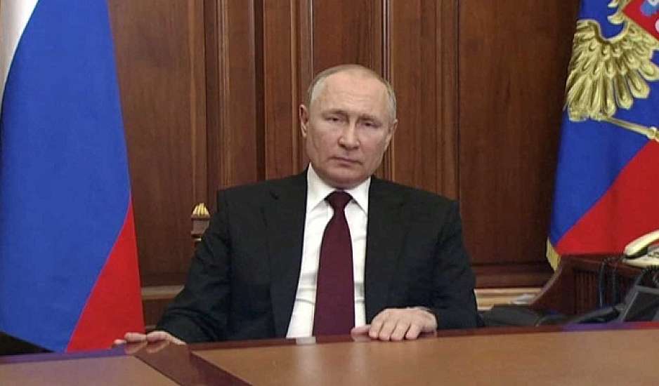 Ο Πούτιν συγκαλεί το Συμβούλιο Ασφαλείας μετά την έκρηξη στη γέφυρα της Κριμαίας