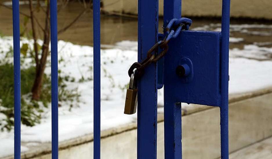 Κακοκαιρία Avgi: Κλειστά τα σχολεία σε 8 δήμους της Αττικής - Δείτε την επίσημη λίστα