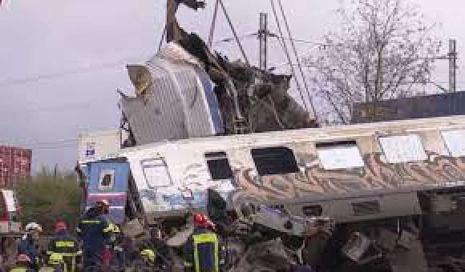 Σύγκρουση τρένων στα Τέμπη: Στους 57 οι νεκροί! Τι λέει η Ιατροδικαστής;