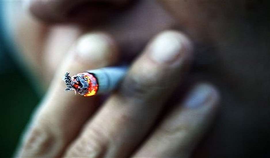 Το παθητικό κάπνισμα αυξάνει τον κίνδυνο καρκίνου του στόματος